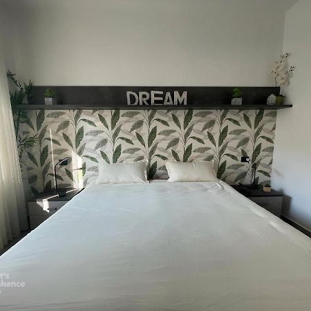 R39 Modern Apartment With Private Parking Milan Exterior photo