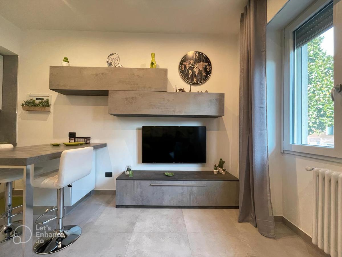 R39 Modern Apartment With Private Parking Milan Exterior photo